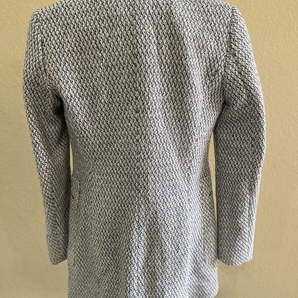 ZARA NAVY & ECRU LONG JACQUARD BLAZER JACKET WITH ZIPPED POCKETS SZ M CAREER EUC - Picture 9 of 16